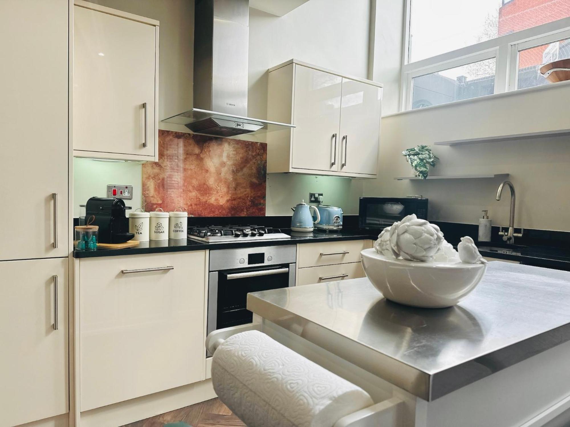 Stylish, Modern Apartment In Central Лондон Екстер'єр фото